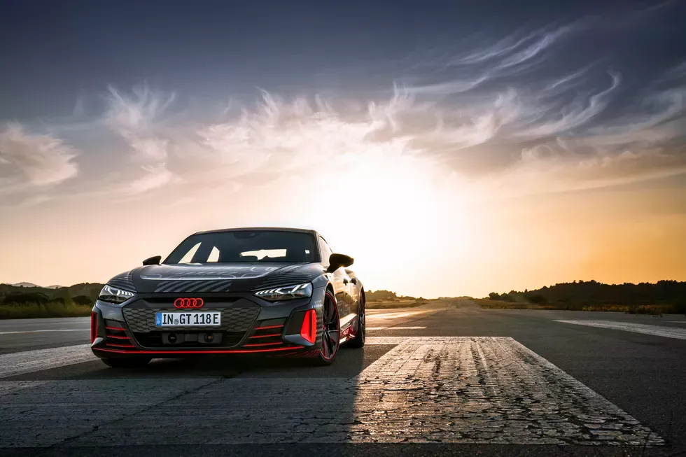 Audi почала зворотній відлік до прем'єри E-Tron GT
