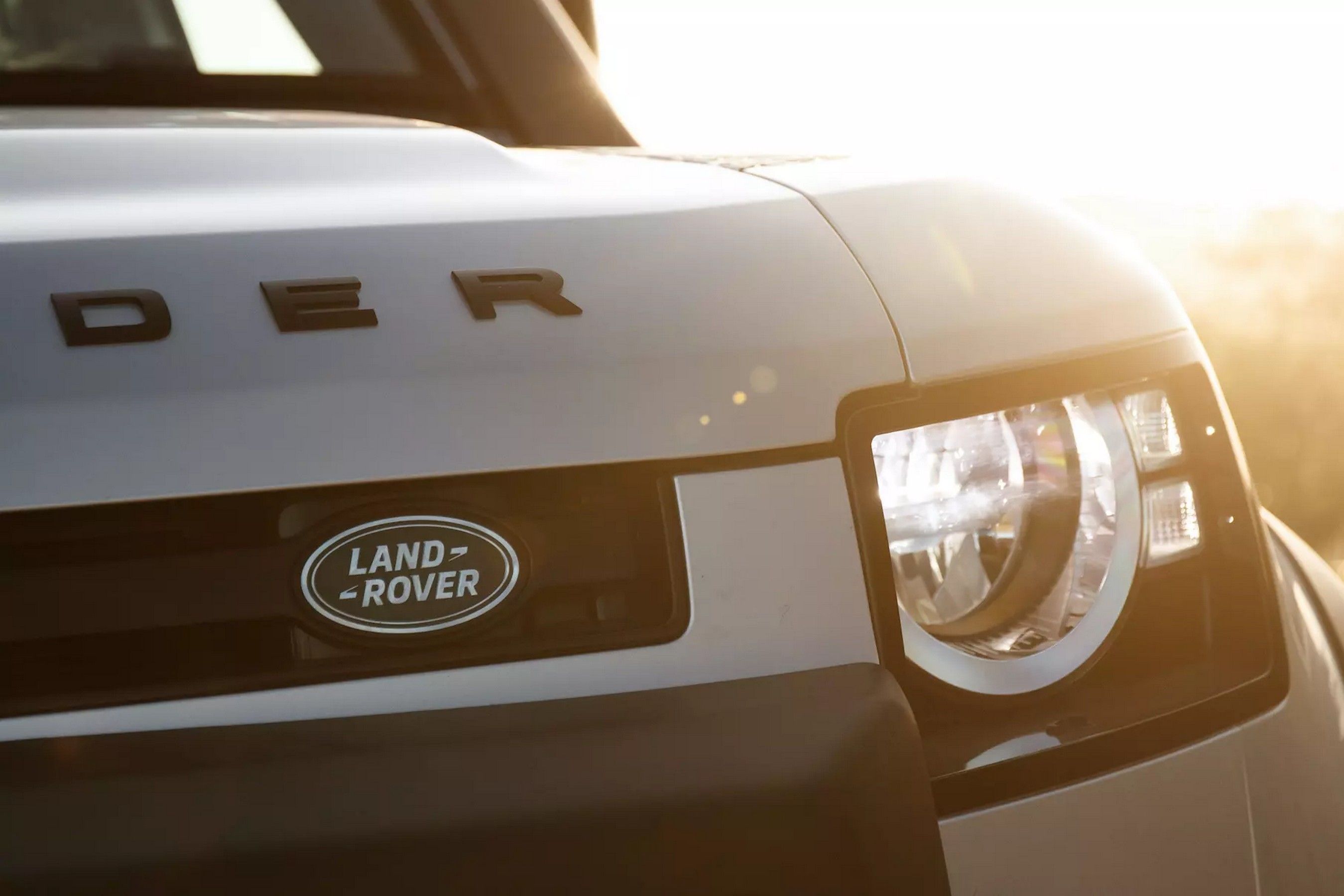 “Jaguar Land Rover to Rebrand & Focus on Luxury Electric Vehicles”