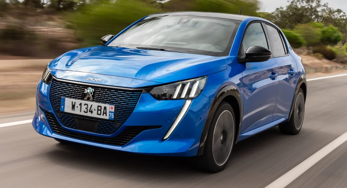 Електричні Peugeot e-208 та e-2008 збільшили запас ходу на 8 відсотків