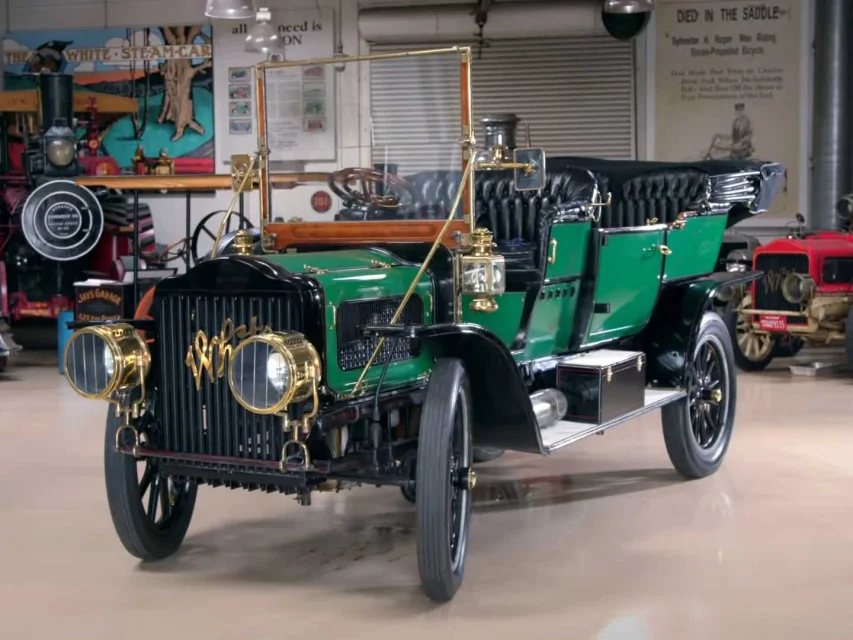 Відео: як заводиться автомобіль з паровим двигуном 1909 року випуску