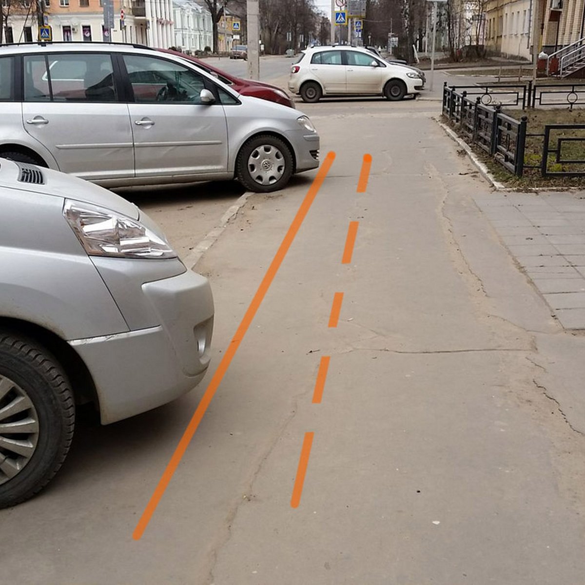 Законна ли парковка на въезде во двор