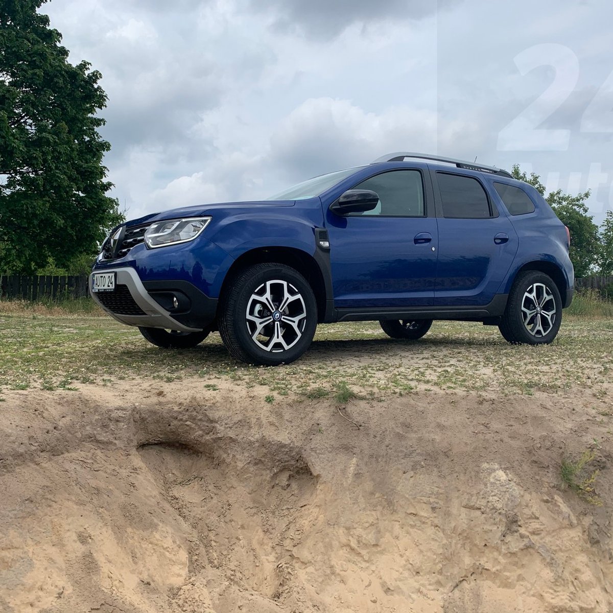 Тест-драйв Renault Duster Ultramarine: цена, фото, обзор