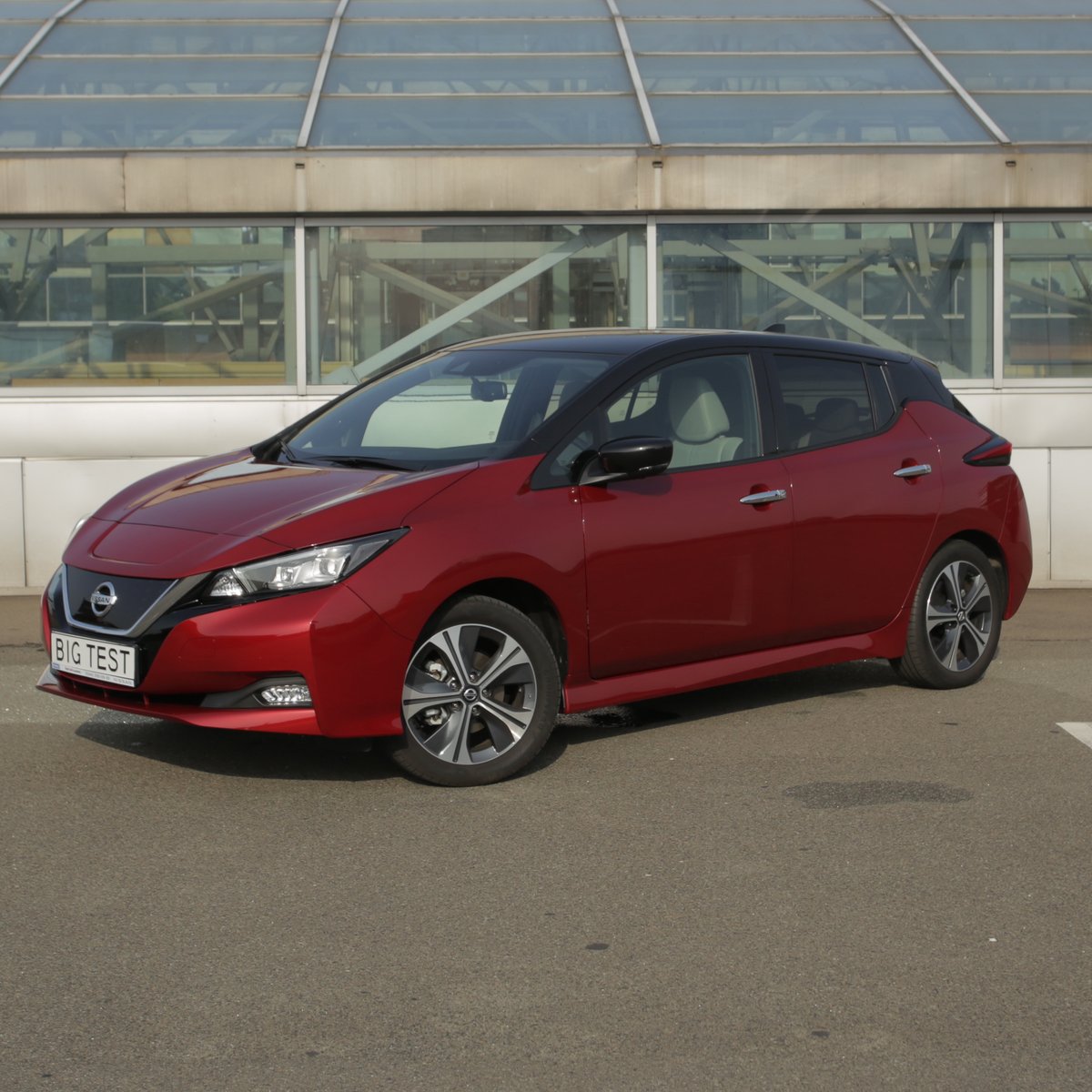 Nissan Leaf: характеристики, цена, батарея – тест-драйв 2021