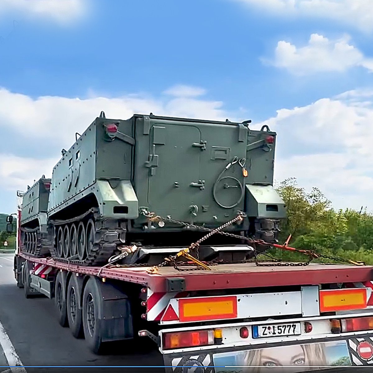 Легендарные боевые транспортеры М113 пришли в автопарк штурмовой бригады  