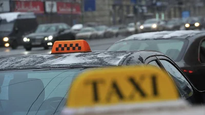 Пассажирку такси изнасиловали под Киевом