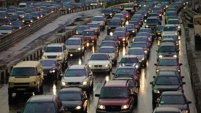 Якими вулицями оминути обвалений Шулявський міст: поради водіям