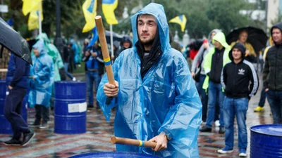 Сотні власників авто з іноземною реєстрацією вийшли на протест у Києві: з'явились фото