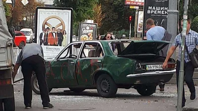 Появились интересные детали о скандальной акции с крушением авто в центре Киева