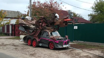 В Украине создан автомобиль-чудовище: фотофакт