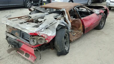 Неизвестный выложил почти 40 тысяч долларов за полностью сгоревшую Ferrari
