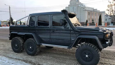 Украинцы сделали 6-колесный Mercedes G-Class