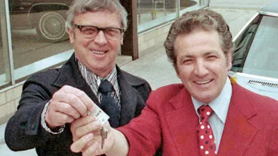 Продавець автомобілів побив рекорд, що тримався 45 років