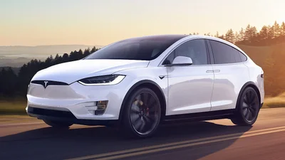 У фатальному ДТП з Tesla автопілот не винен