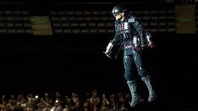 Летающий костюм "Железного человека" теперь не выдумка (видео)