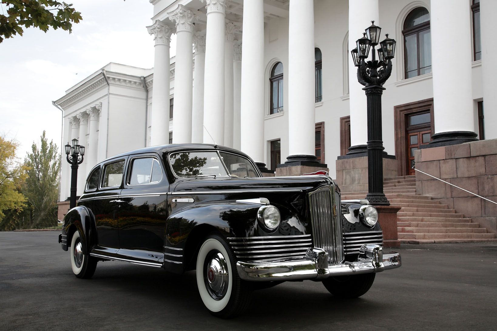 Фото автомобиля зис. ЗИС 110 Паккард 180. ЗИЛ 110 Паккард. ЗИС 110 лимузин Сталина. ЗИС 115 И Паккард.