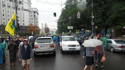 Протесты еробляхеров – что на самом деле происходит под Кабмином