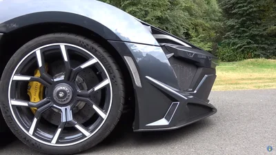 Знайомимось з найекзотичнішим автомобілем світу: Fenyr SuperSport (відео)