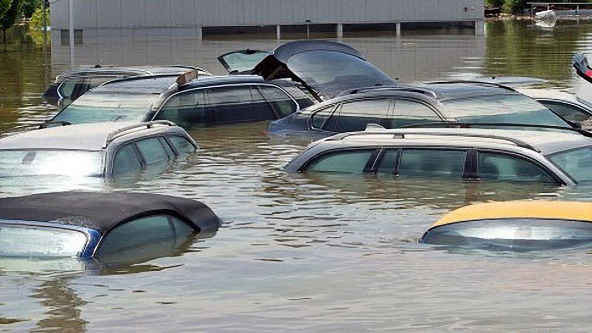 Что делать, если автомобиль оказался в воде - советы