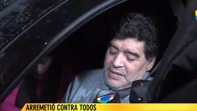 Журналісти взяли інтерв'ю в п'яного Дієго Марадони прямо за кермом