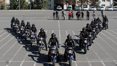 На підмогу "Пріусам" - українським поліцейським видадуть мотоцикли