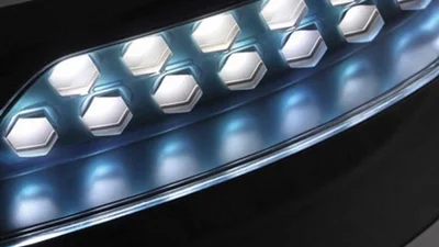 Компанія Apple запатентувала розумні фари для автомобілів