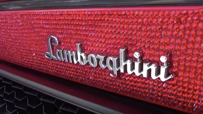 Lamborghini Huracan сверкает миллионом кристаллов Swarovski