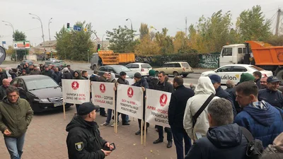 Автосалони корпорації АІС призупинили роботу