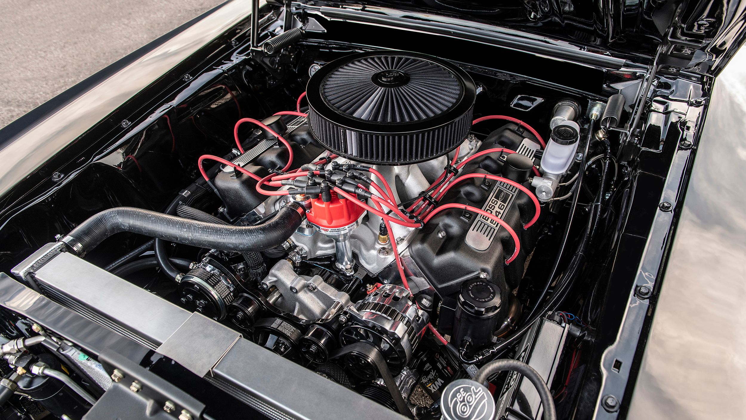 Лучшие двигатели года. Ford Mustang Boss 429 engine. Форд Мустанг босс 429 двигатель. Ford Mustang 1969 мотор. Форд Мустанг 1969 двигатель.