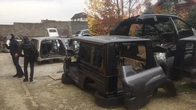 В Києві "накрили" банду автовикрадачів