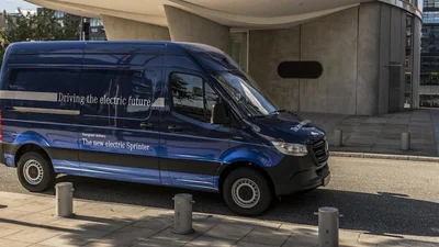 Илон Маск хочет выпускать микроавтобус на базе Sprinter