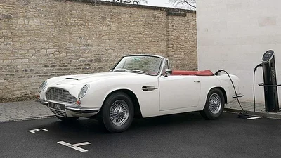 Aston Martin начал выпуск классики с электрическими силовыми установками