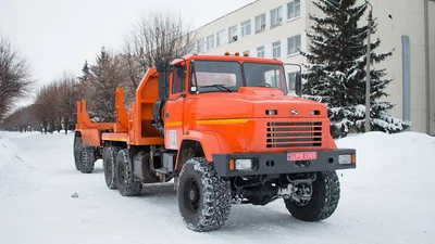 КрАЗ показал технику, способную перевозить длинные грузы
