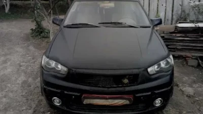 Українець продає страшний "Москвіч-Lancer" за 1500 доларів