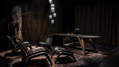 Bentley відмічає своє сторіччя колекцією золочених меблів