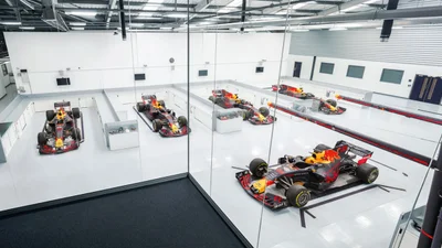 Motorsport Valley Tour: шанс для кожного потрапити за лаштунки команд Формула 1