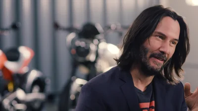Киану Ривз показал на видео свою супер-коллекцию мотоциклов
