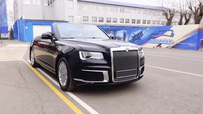 Придворний автовиробник Путіна представив кабріолет Aurus (фото, відео)