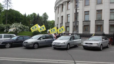Порошенко встиг підписати Закон про продовження експлуатації "євроблях"