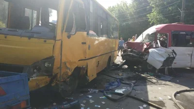 Масштабна ДТП на Київщині: 26 постраждалих (фото)