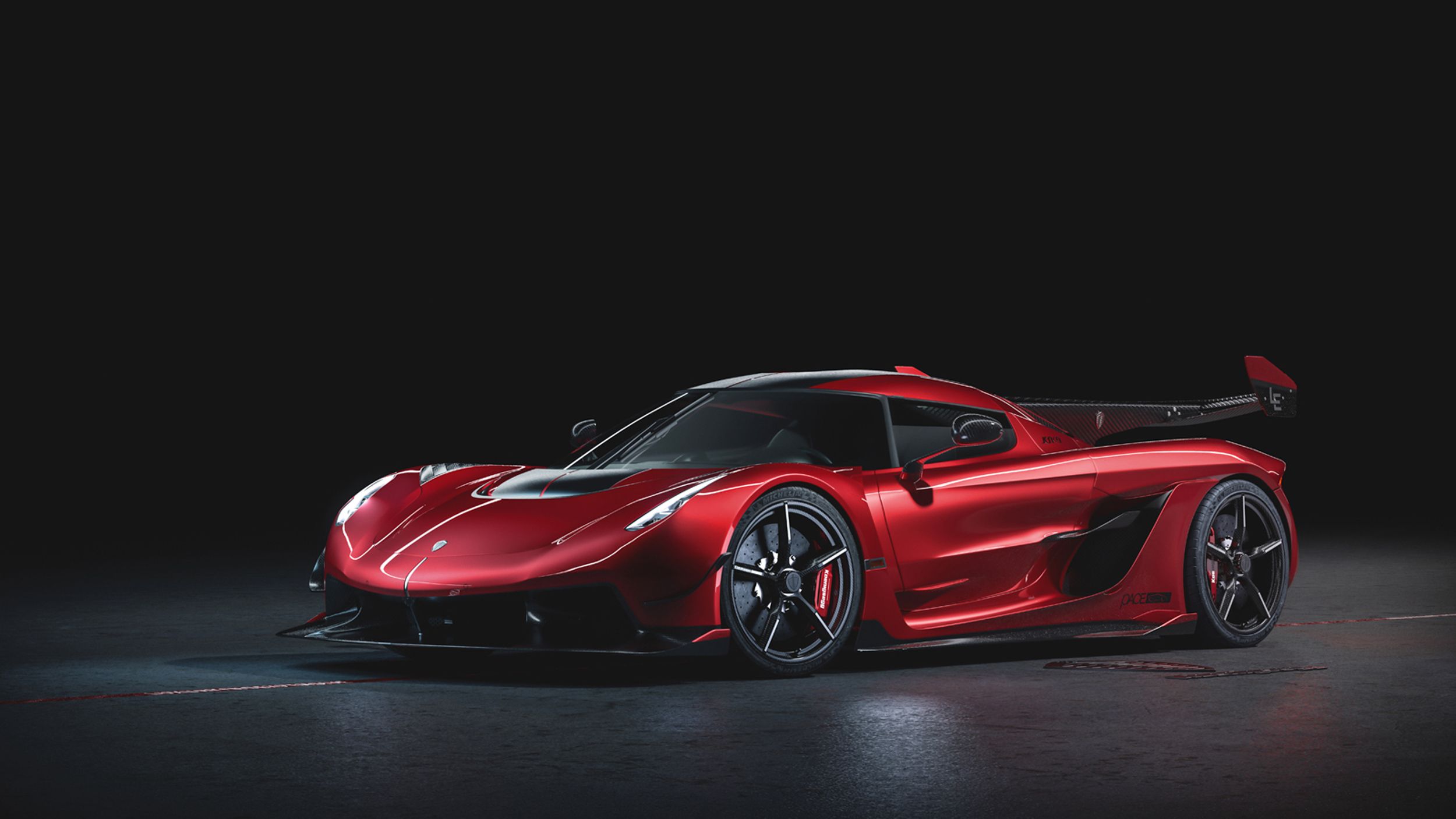 Пьяная вишня: красному цвету гиперкара Koenigsegg Jesko позавидуют даже  Ferrari