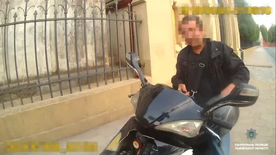 Львівські поліцейські влаштували видовищну погоню за скутером: відео