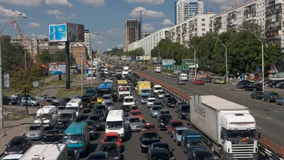 Київ зупинився в заторах: карта