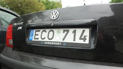 Названо середній вік імпортованих в Україну авто