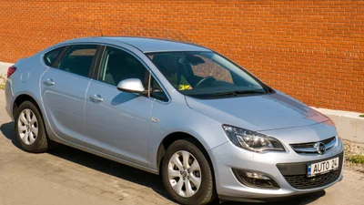 Тест-драйв Opel Astra J: останній "німець" без французів