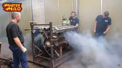 Відео: 38,8-літровий двигун від танка, що іржавів 28 років, пробудили до життя