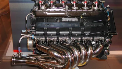 Мотор Ferrari з боліда Формула 1 продають за ціною цілого суперкара