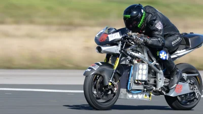 317 км/год – новий рекорд швидкості на електричному мотоциклі