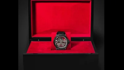 Бонусом для покупця годинника Roger Dubuis буде тест-драйв усього модельного ряду Lamborghini