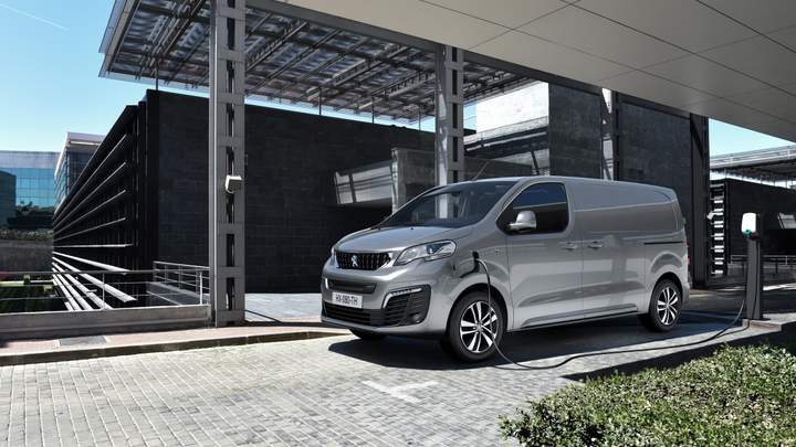 Peugeot цельнометаллический фургон Peugeot цельнометаллический фургон
