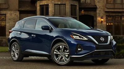Nissan повторно відкликає сотні тисяч авто через небезпеку пожежі